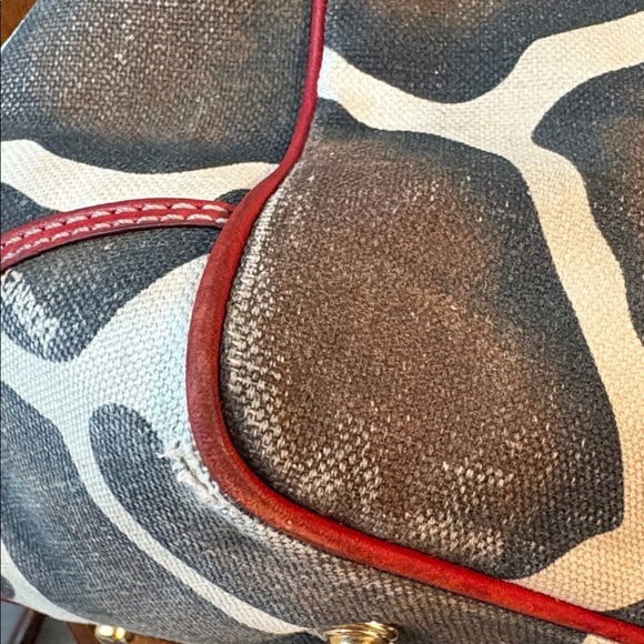 Dooney Bourke giraffe pattern shoulder bag tote red leather trim side tops EUC - Picture 11 of 17